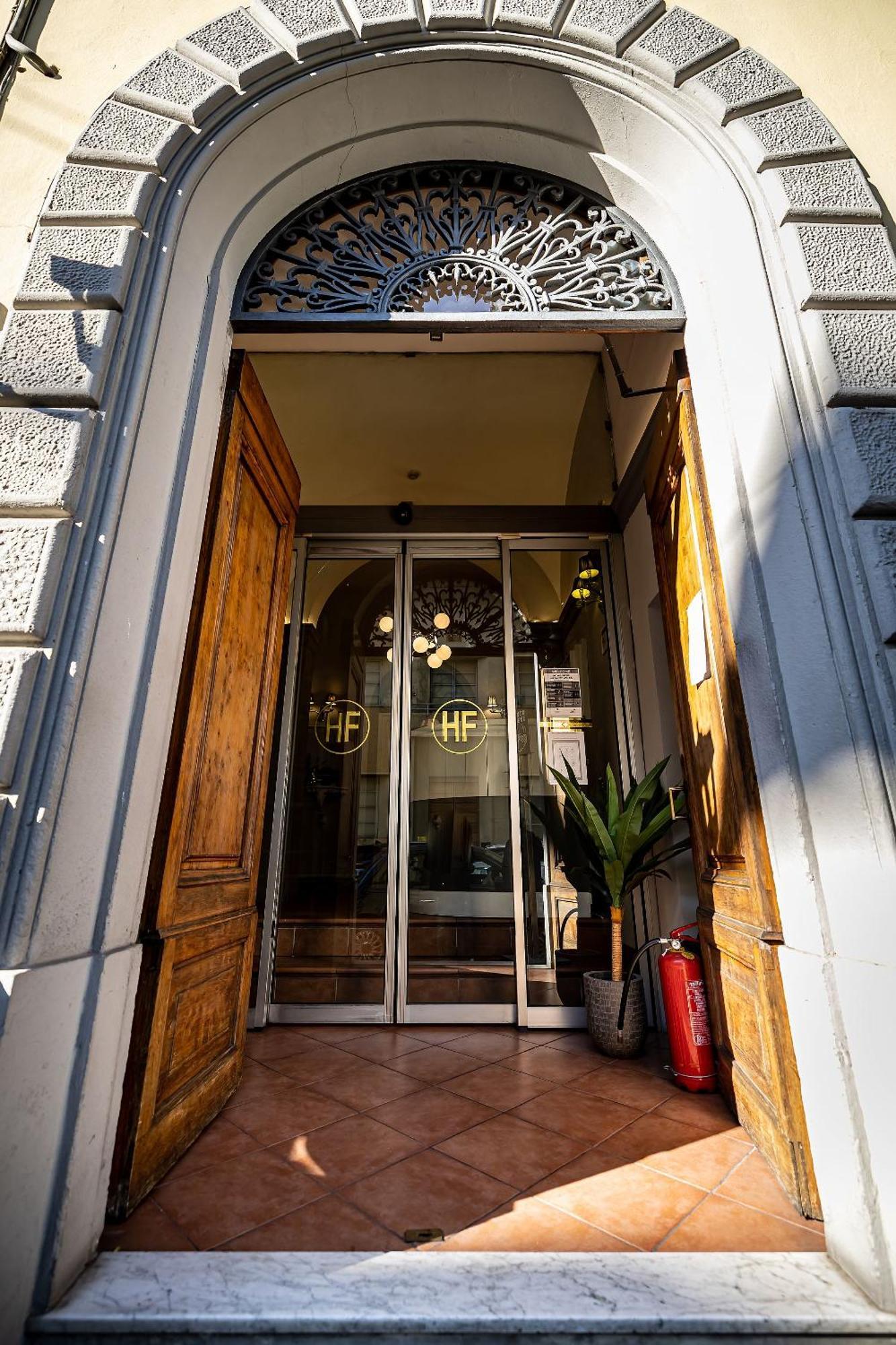 Hotel Ferrucci Firenze Bagian luar foto